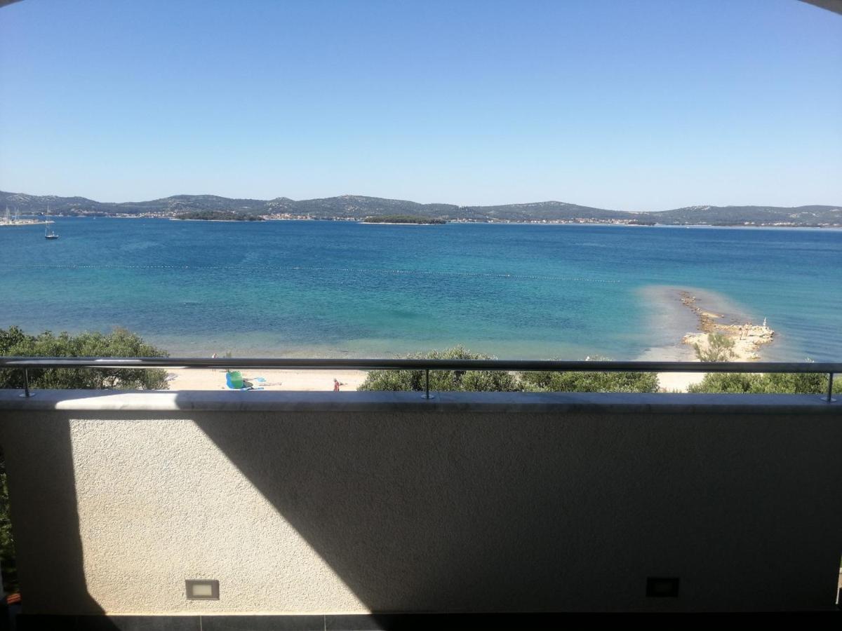 Maria'S Apartment Biograd Na Moru Bagian luar foto