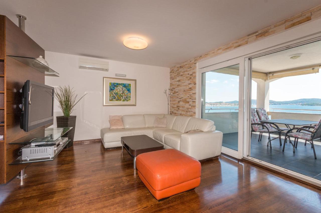 Maria'S Apartment Biograd Na Moru Bagian luar foto